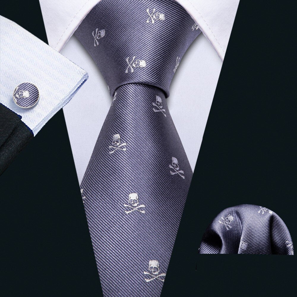 Skull In Gray Silk Tie Set