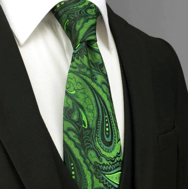 Green Leaves Tie Set